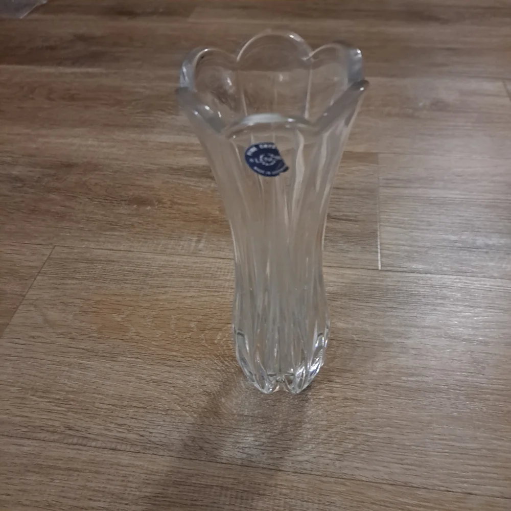 Vintage LENOX Elegant Clear Crystal Flower Vase